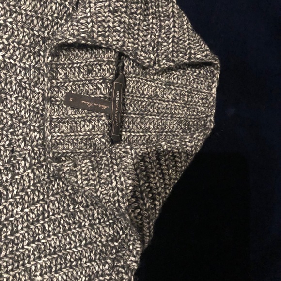 Sweater xl bcbgmaxazaria - Picture 2 of 2